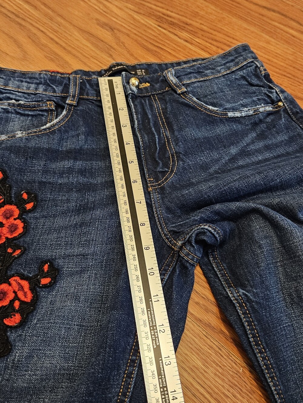 Jeans - Picture 6 of 11